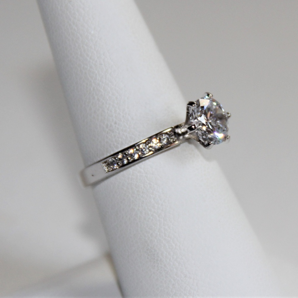 2.43 Carat Cz Solid Silver Ring - image 5